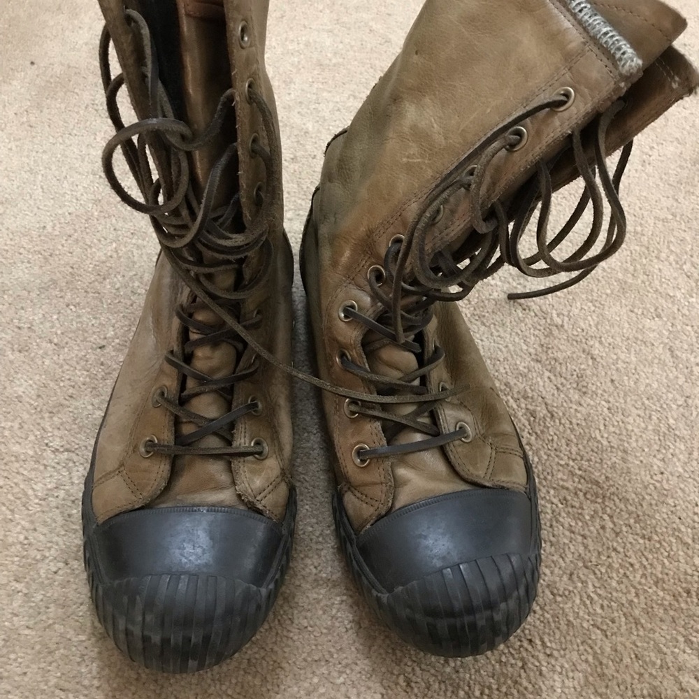 Brown leather Converse winter boots